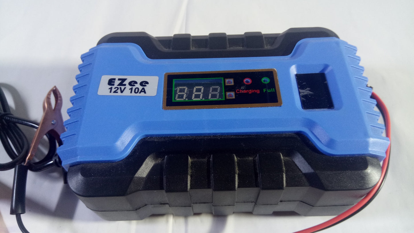 DIGITAL Universal Car Battery Charger 10A 12V Automatic 3 Phase Control Switched Mode Auto Off Function And Reverse battery + - protection