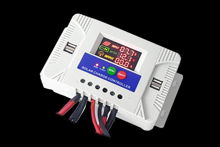PWM Solar Controller 30A / 50A with Multiple USB sockets and Capacity of 12V 24V and LCD Display with digital screen high quality & Automatic system professional charge controllar
