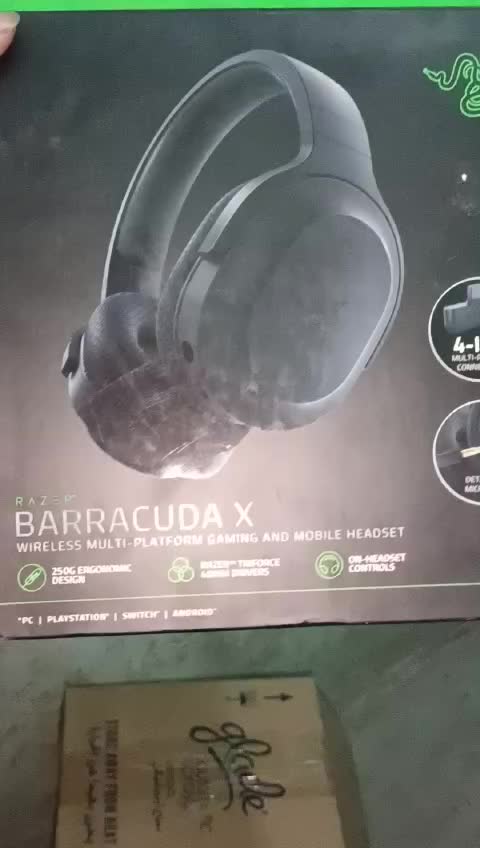 Razer Barracuda X Wireless Gaming & Mobile Headset (PC, Playstation, Switch, Android, iOS): 2.4GHz Wireless + Bluetooth - Lightweight - 40mm Drivers - Detachable Mic - 50 Hr Battery - Black