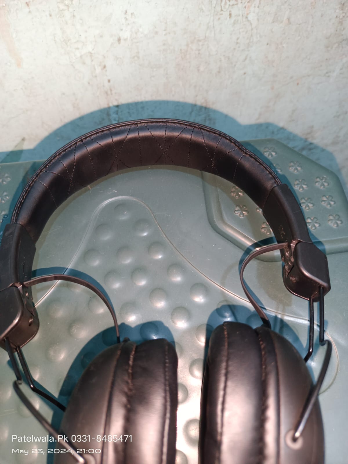 JLab Studio Pro Wireless Over-Ear Headphones – 50+ Hrs, Bluetooth 5, EQ3 Sound Good Condition