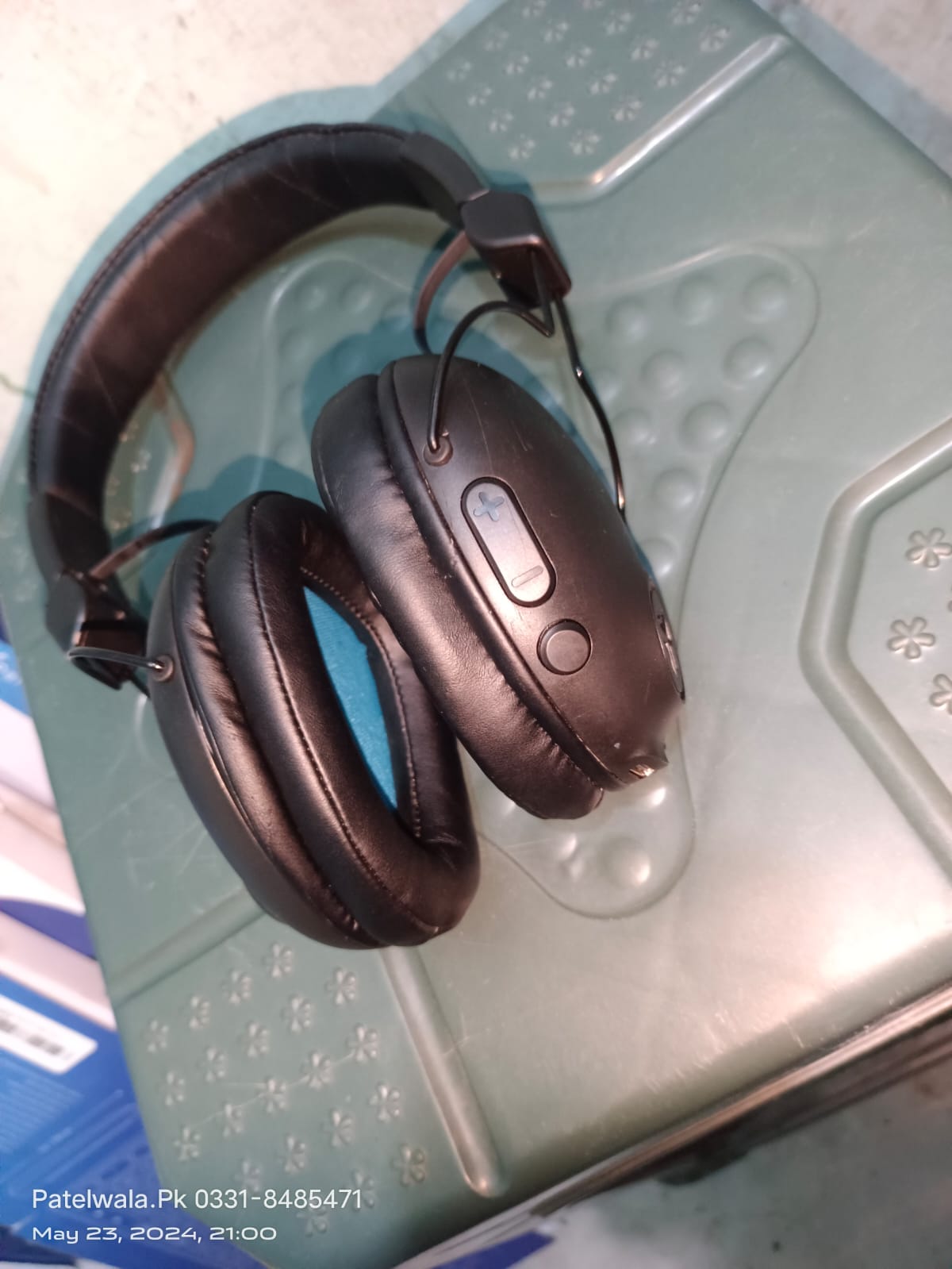 JLab Studio Pro Wireless Over-Ear Headphones – 50+ Hrs, Bluetooth 5, EQ3 Sound Good Condition